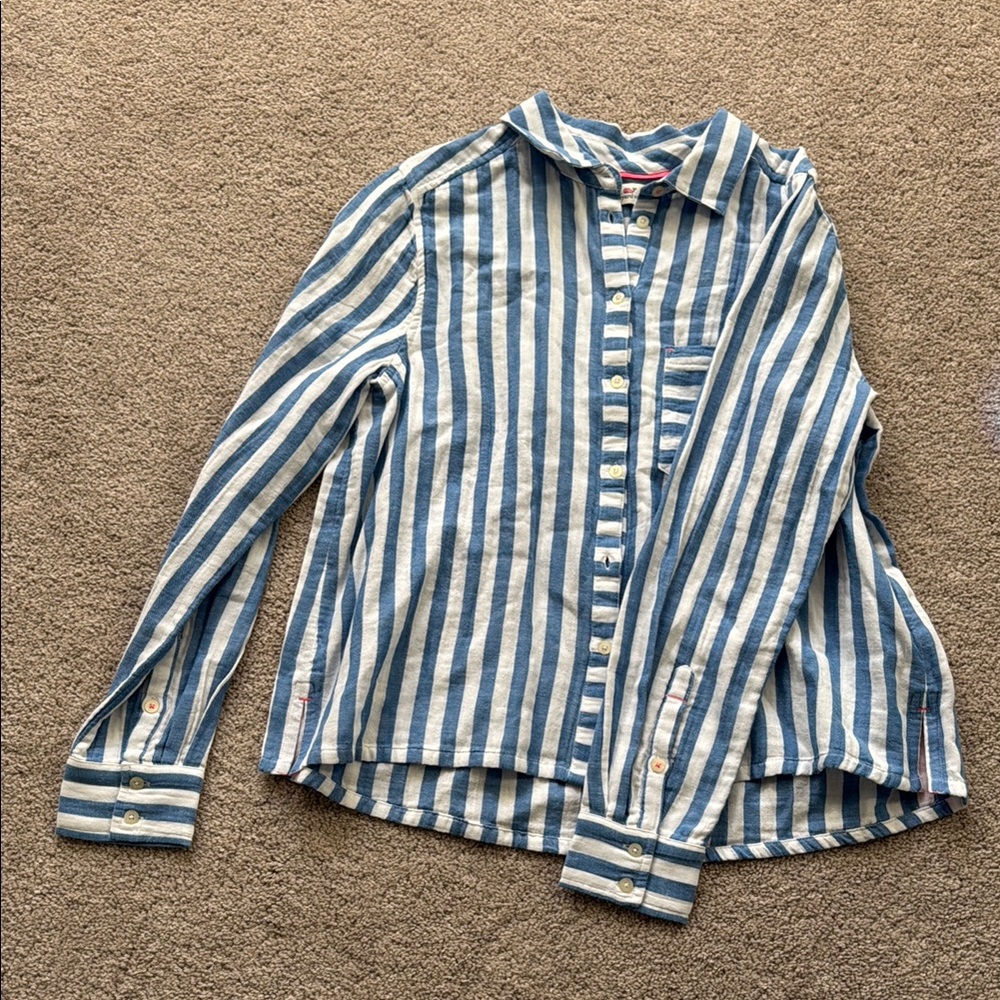 Vineyard Vines button down